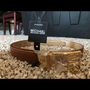 Reversible Michael Kors belt 😊